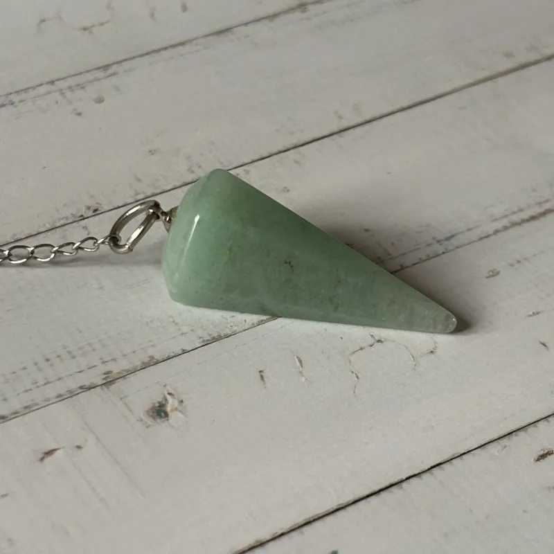 Pendule en pierre naturelle Aventurine verte